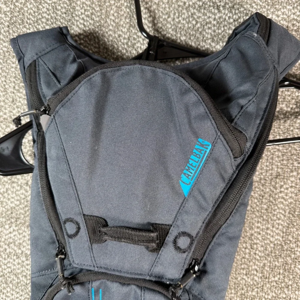 CamelBak Scorpion Hydration Pack Backpack Blue Hiking Biking Outdoor Gear READ